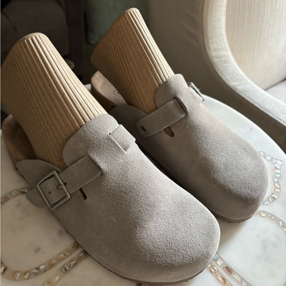 Faux Suede Clog Shoes Beige-New Never Worn